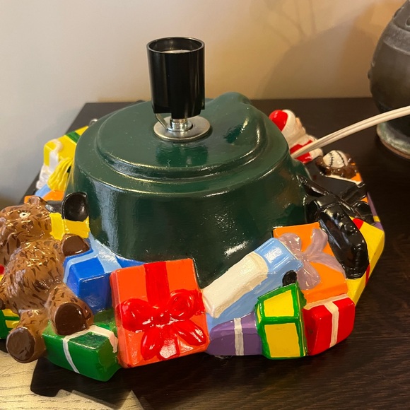 Vintage Rare Atlantic Mold Ceramic Christmas Present Toy Covered Tree Base - Picture 6 of 11